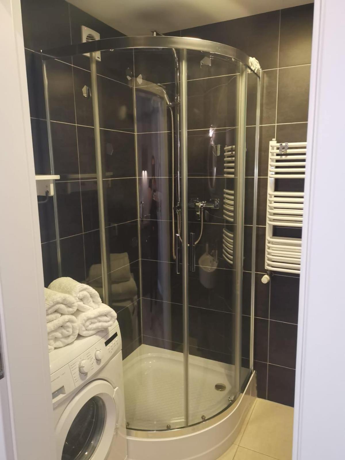 Apartamenty Apartlux Poznan Bilik gambar
